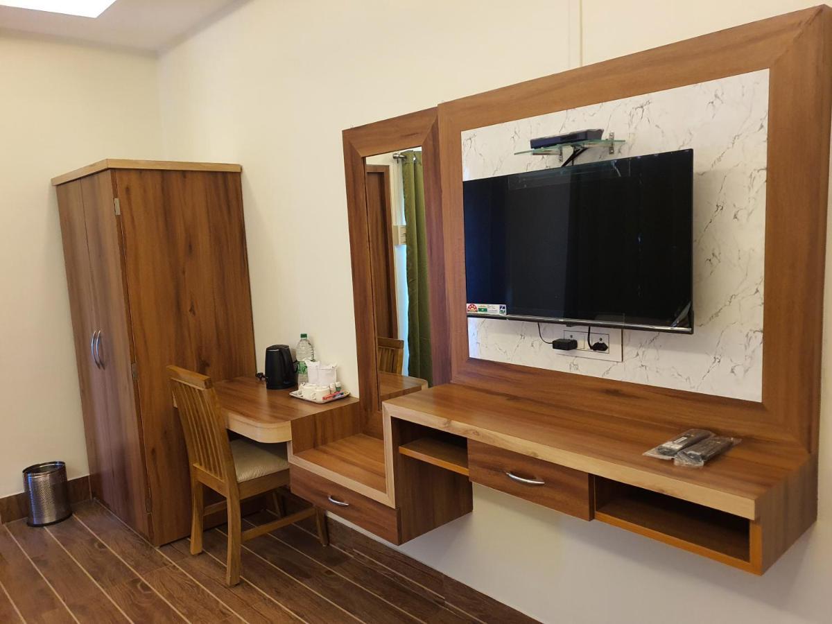 Hotel Deo Volente Sivasagar Εξωτερικό φωτογραφία